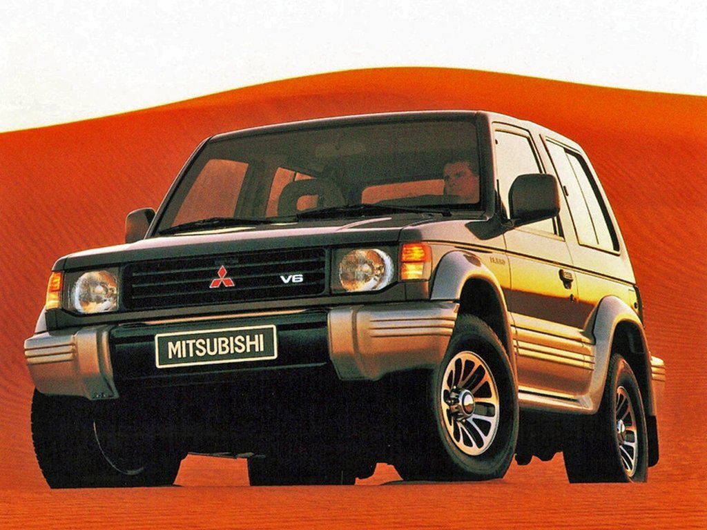 Расход газа двух комплектаций внедорожника три двери Mitsubishi Montero. Разница стоимости заправки газом и бензином. Автономный пробег до и после установки ГБО.