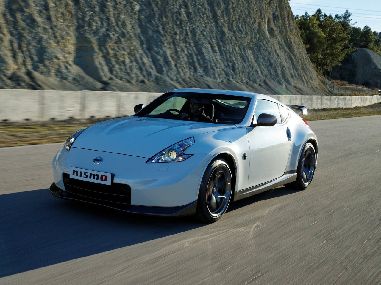 Расход газа одной комплектации купе Nismo Nissan 370Z. Разница стоимости заправки газом и бензином. Автономный пробег до и после установки ГБО.