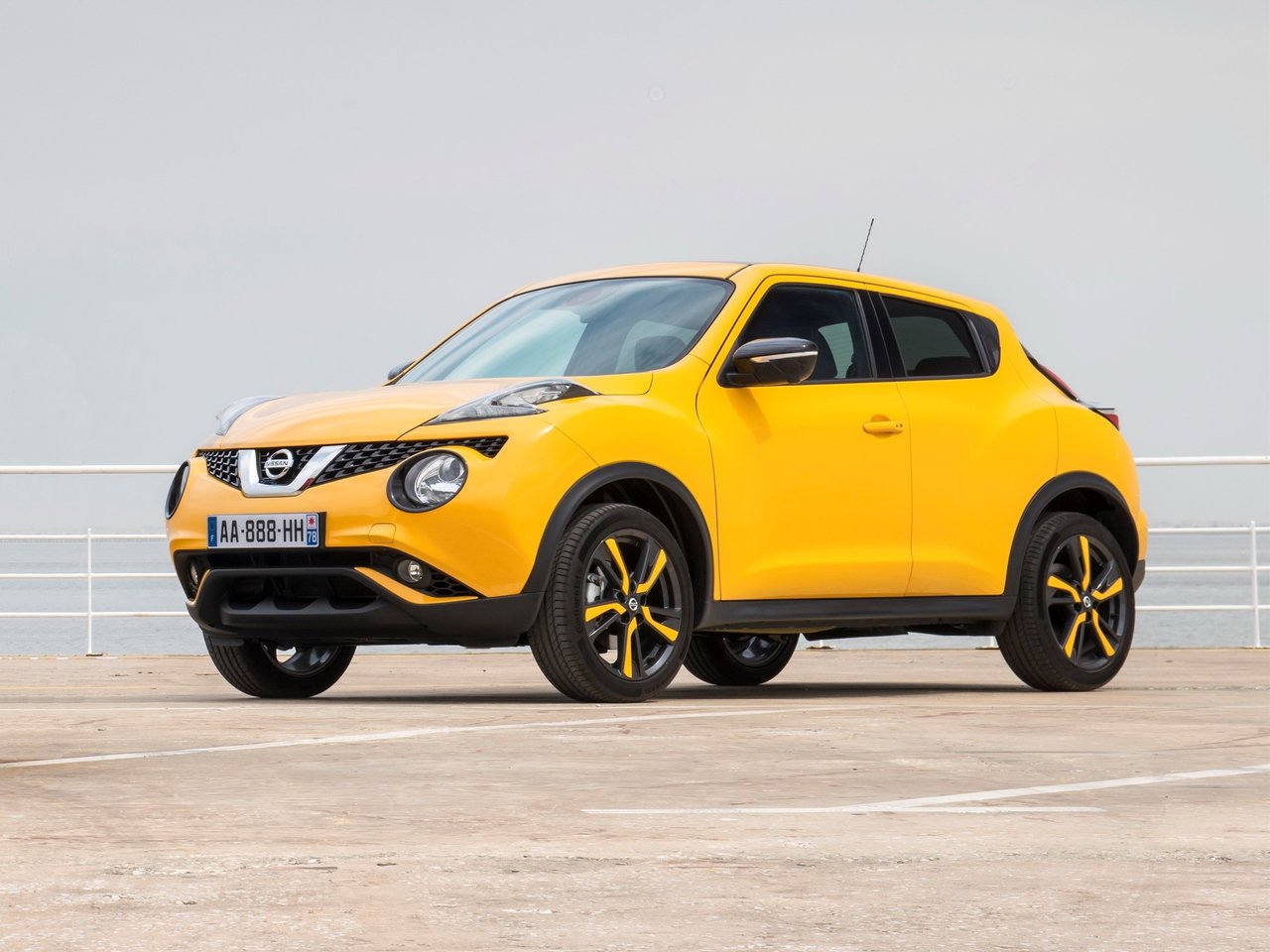 Расход газа трёх комплектаций внедорожника пять дверей Nissan Juke. Разница стоимости заправки газом и бензином. Автономный пробег до и после установки ГБО.