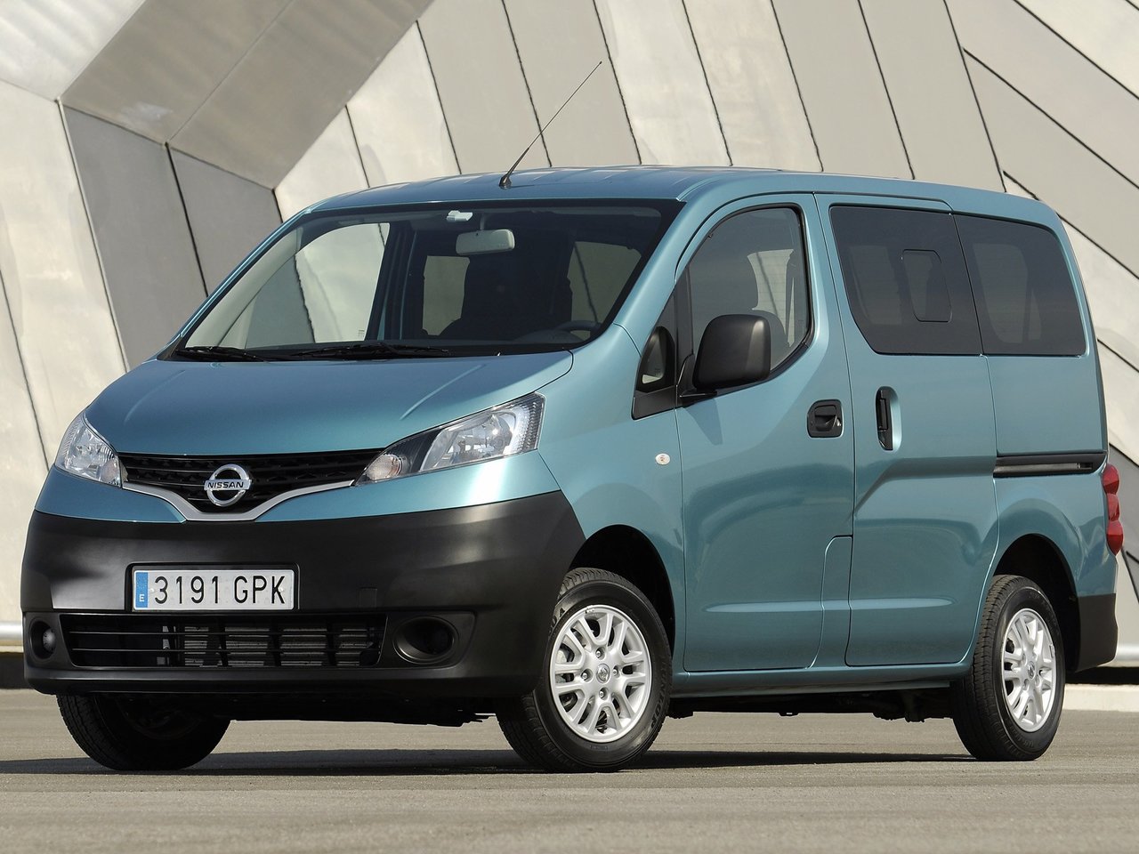 Установка ГБО на Nissan NV200