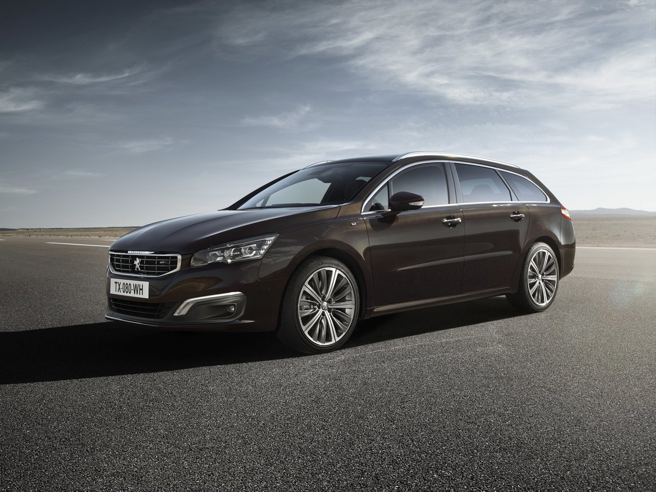 Расход газа трёх комплектаций универсала пять дверей Peugeot 508. Разница стоимости заправки газом и бензином. Автономный пробег до и после установки ГБО.