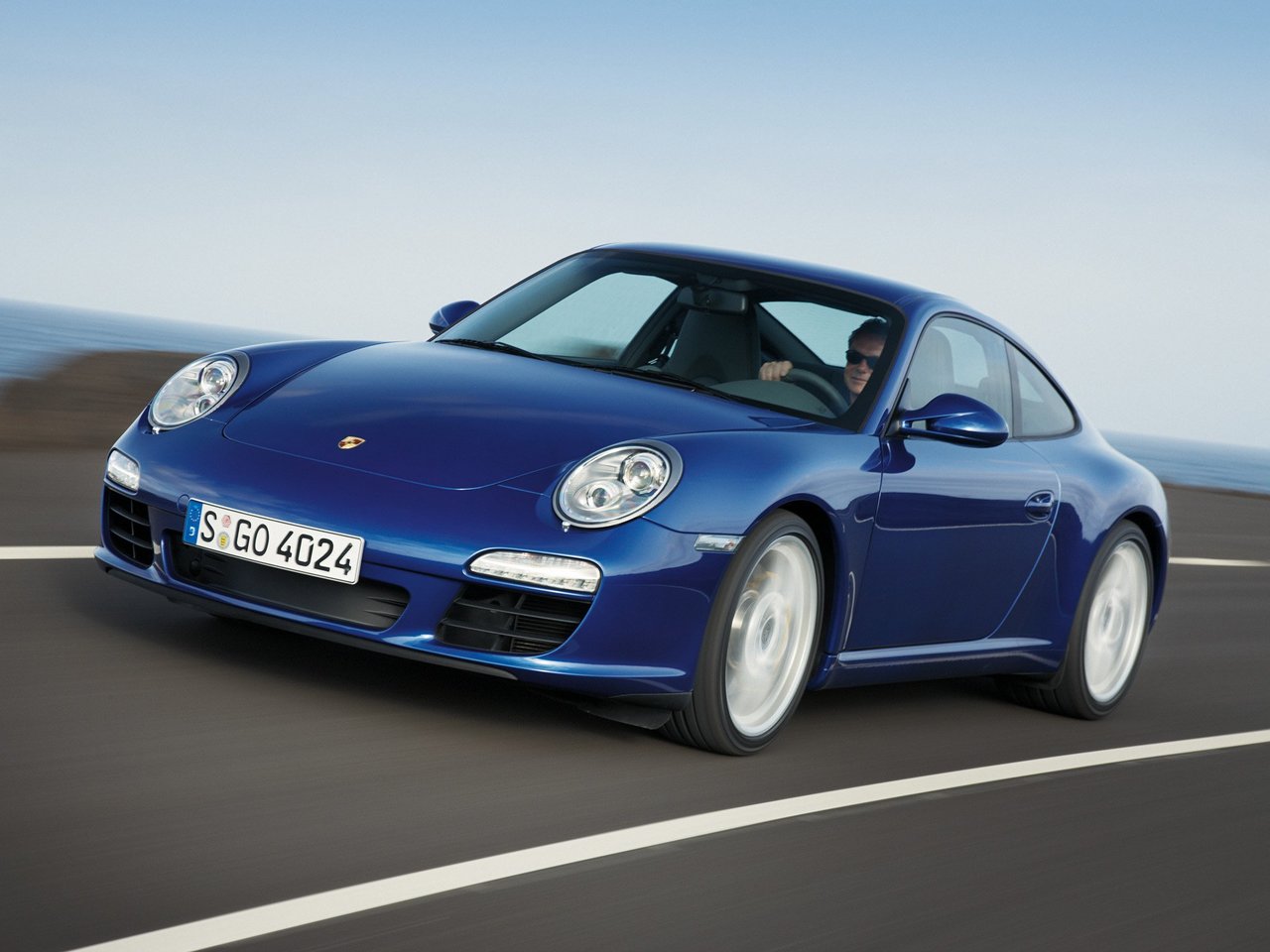 Расход газа четырёх комплектаций купе Porsche 911. Разница стоимости заправки газом и бензином. Автономный пробег до и после установки ГБО.