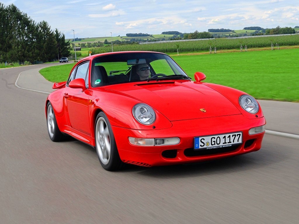 Расход газа пяти комплектаций купе Porsche 911. Разница стоимости заправки газом и бензином. Автономный пробег до и после установки ГБО.