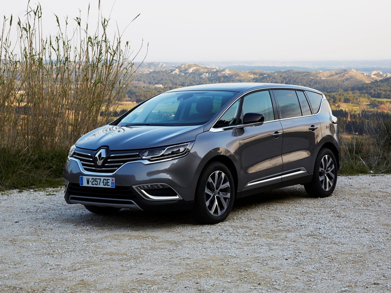 Расход газа одной комплектации минивэна Renault Espace. Разница стоимости заправки газом и бензином. Автономный пробег до и после установки ГБО.