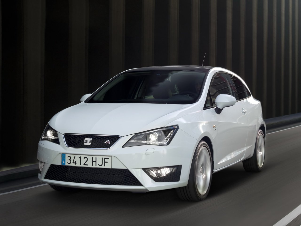 Расход газа шести комплектаций хэтчбека три двери SEAT Ibiza. Разница стоимости заправки газом и бензином. Автономный пробег до и после установки ГБО.