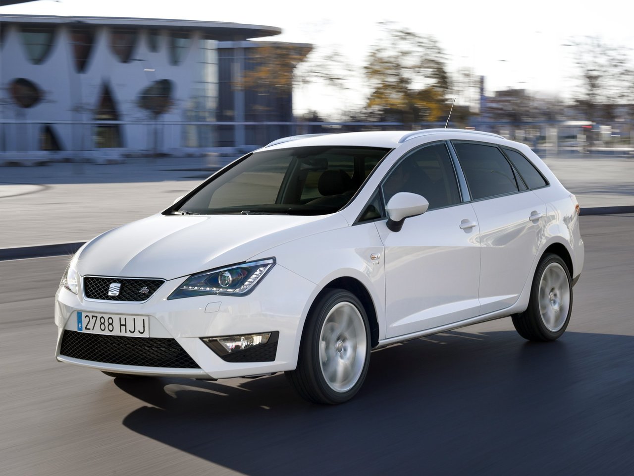 Расход газа шести комплектаций универсала пять дверей SEAT Ibiza. Разница стоимости заправки газом и бензином. Автономный пробег до и после установки ГБО.