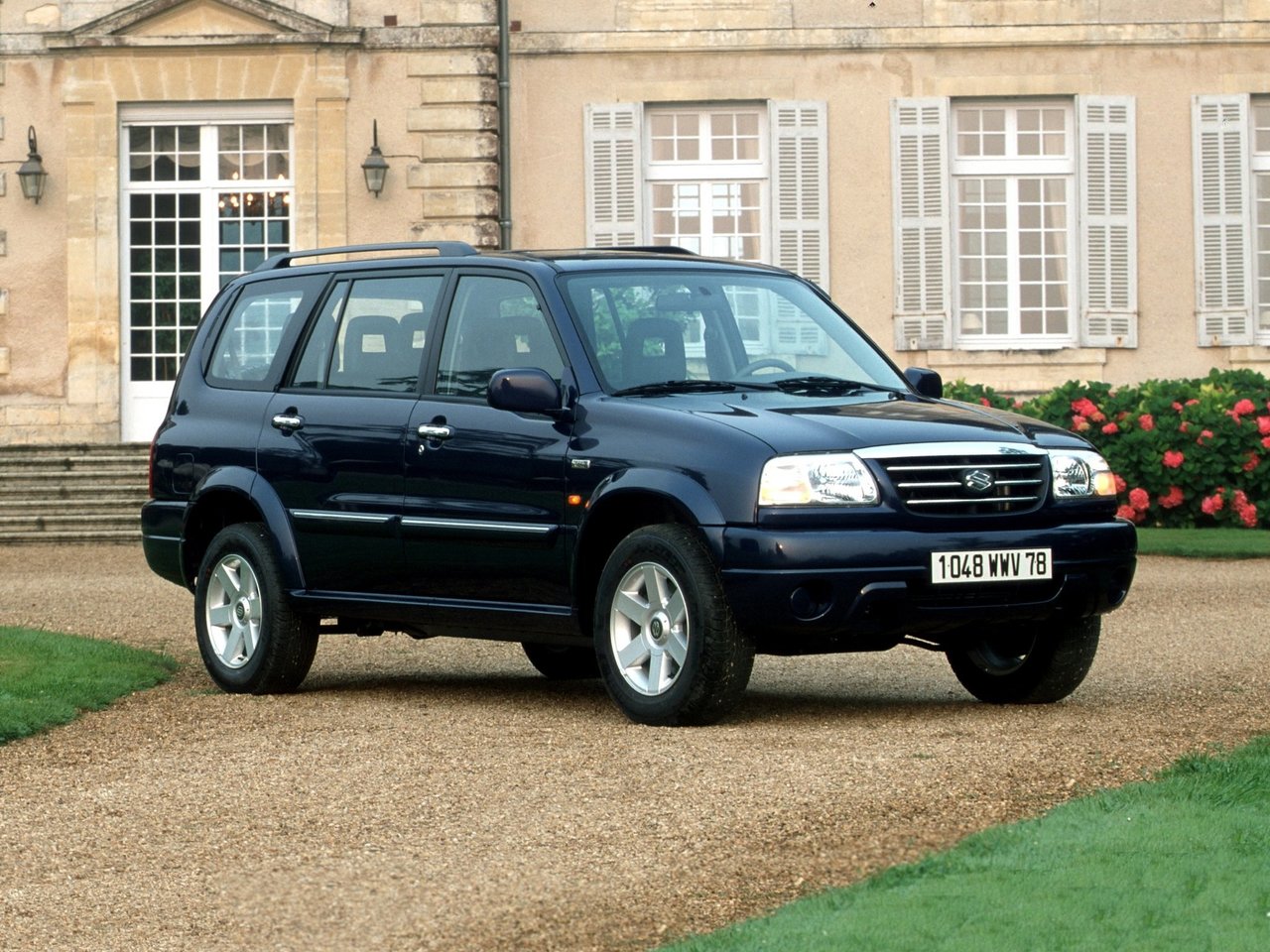 Расход газа двух комплектаций внедорожник пять дверей XL-7 Suzuki Grand Vitara. Разница стоимости заправки газом и бензином. Автономный пробег до и после установки ГБО.