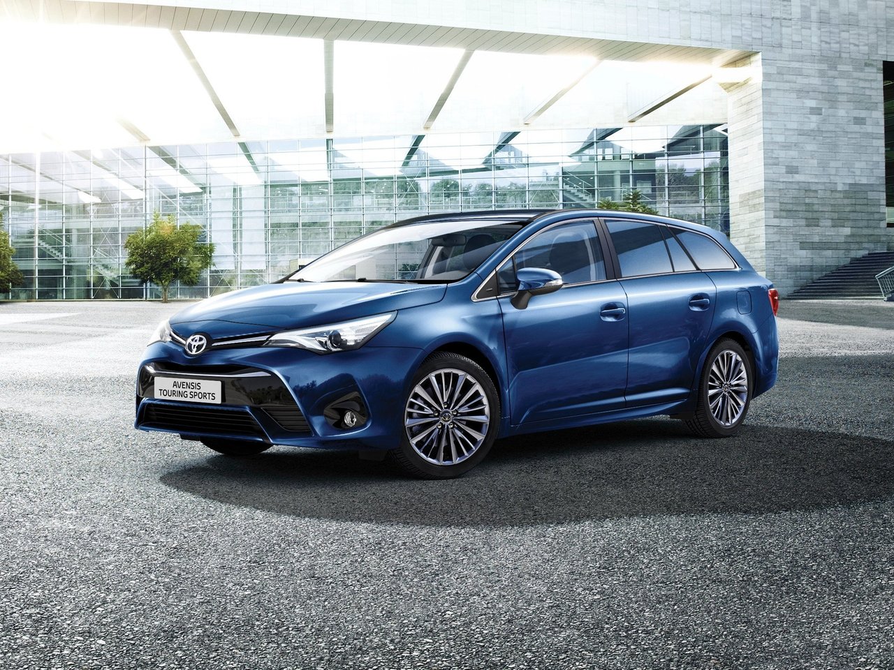 toyota avensis iii рестайлинг