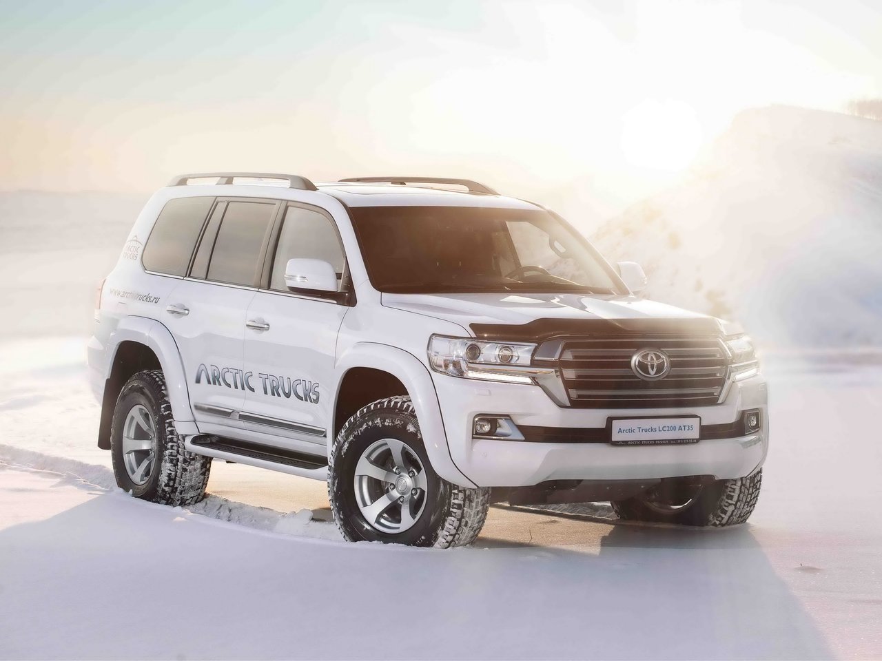 Расход газа одной комплектации внедорожник пять дверей Arctic Trucks Toyota Land Cruiser. Разница стоимости заправки газом и бензином. Автономный пробег до и после установки ГБО.