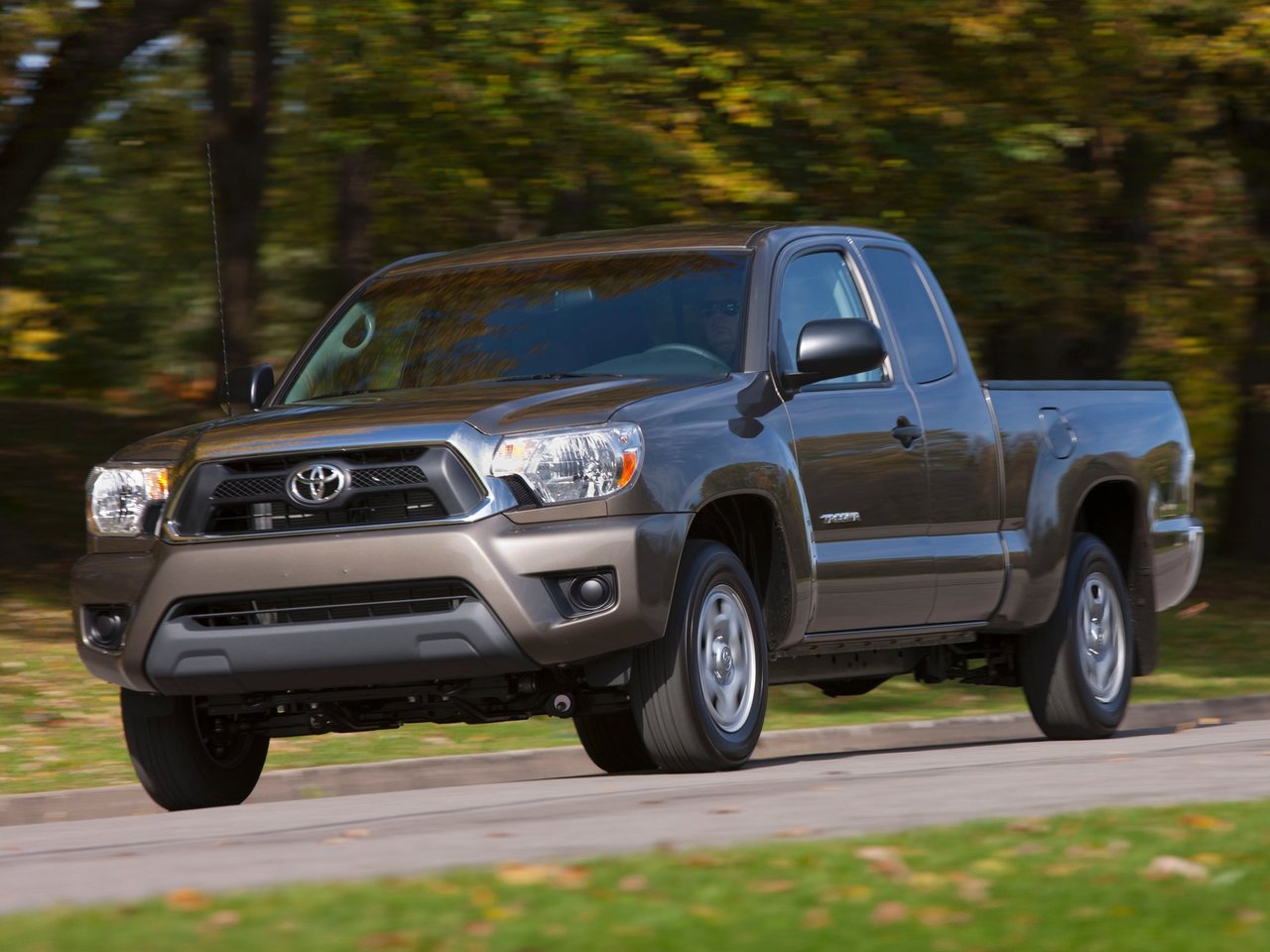Расход газа одной комплектации пикапа Полуторная кабина Access Cab Toyota Tacoma. Разница стоимости заправки газом и бензином. Автономный пробег до и после установки ГБО.