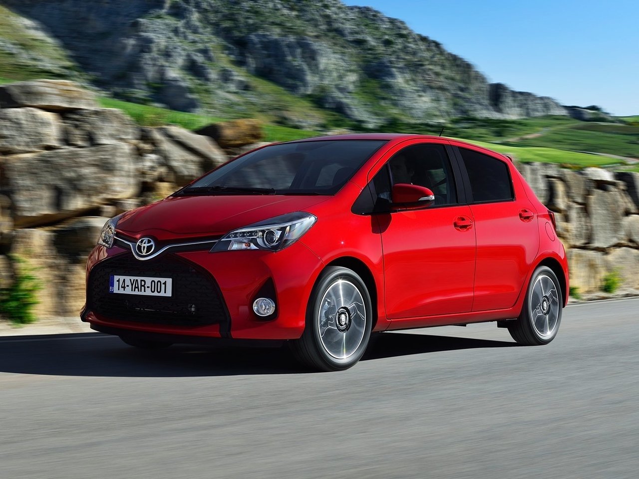 Расход газа пяти комплектаций хэтчбека пять дверей Toyota Yaris. Разница стоимости заправки газом и бензином. Автономный пробег до и после установки ГБО.