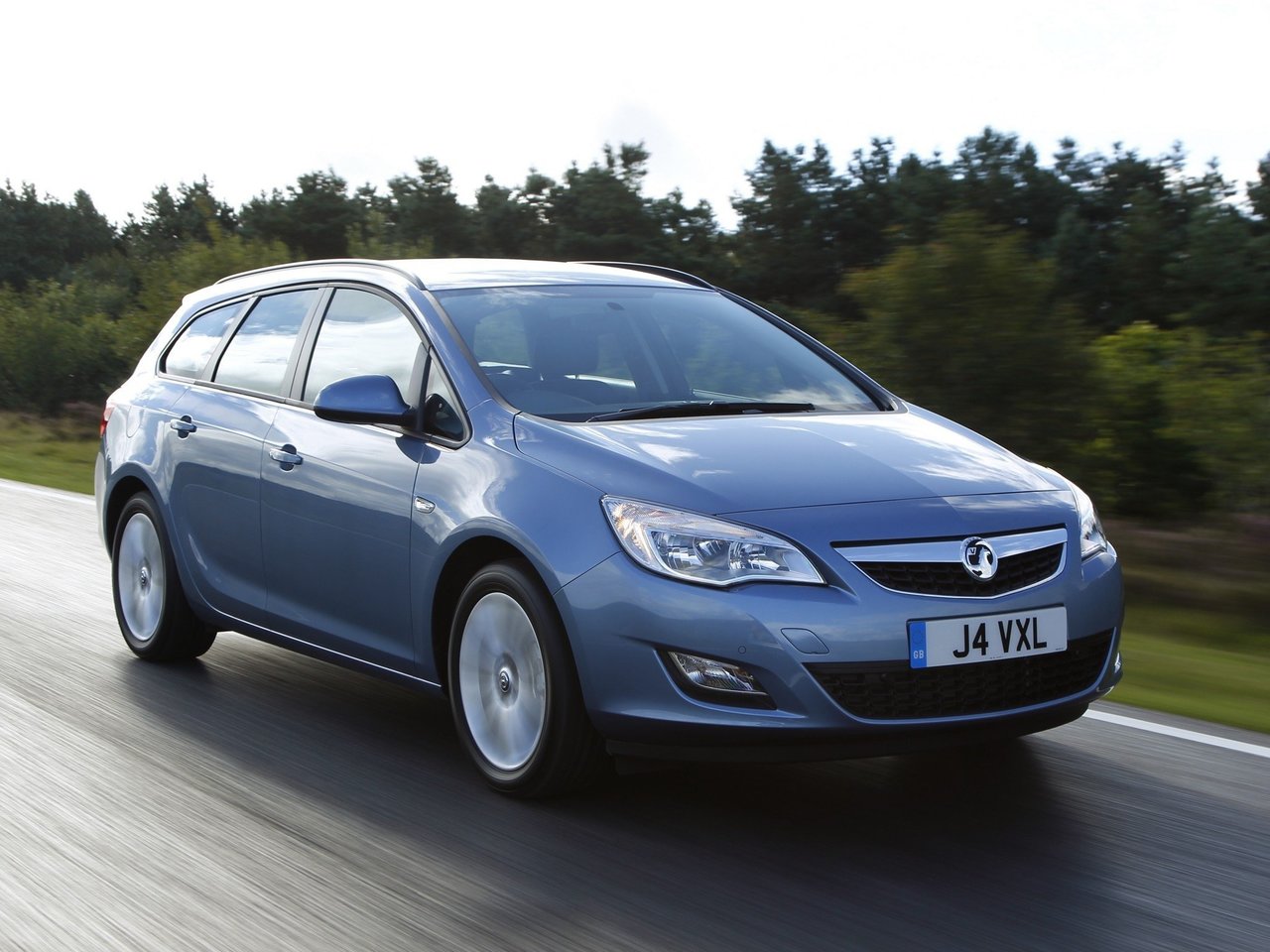 Расход газа одной комплектации универсала пять дверей Vauxhall Astra. Разница стоимости заправки газом и бензином. Автономный пробег до и после установки ГБО.