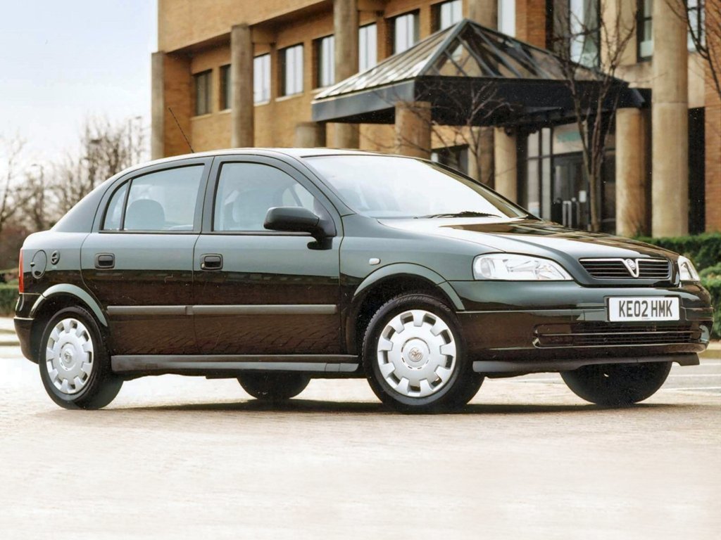 Расход газа одной комплектации хэтчбека пять дверей Vauxhall Astra. Разница стоимости заправки газом и бензином. Автономный пробег до и после установки ГБО.