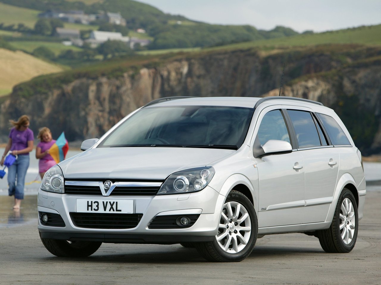 Расход газа одной комплектации универсала пять дверей Vauxhall Astra. Разница стоимости заправки газом и бензином. Автономный пробег до и после установки ГБО.
