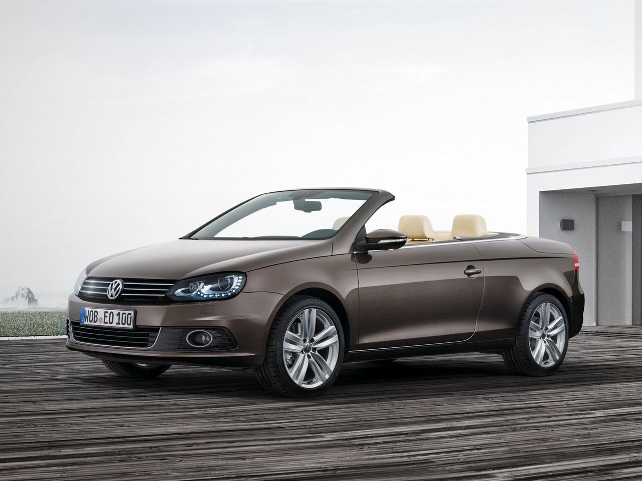 Расход газа четырёх комплектаций кабриолета Volkswagen Eos. Разница стоимости заправки газом и бензином. Автономный пробег до и после установки ГБО.