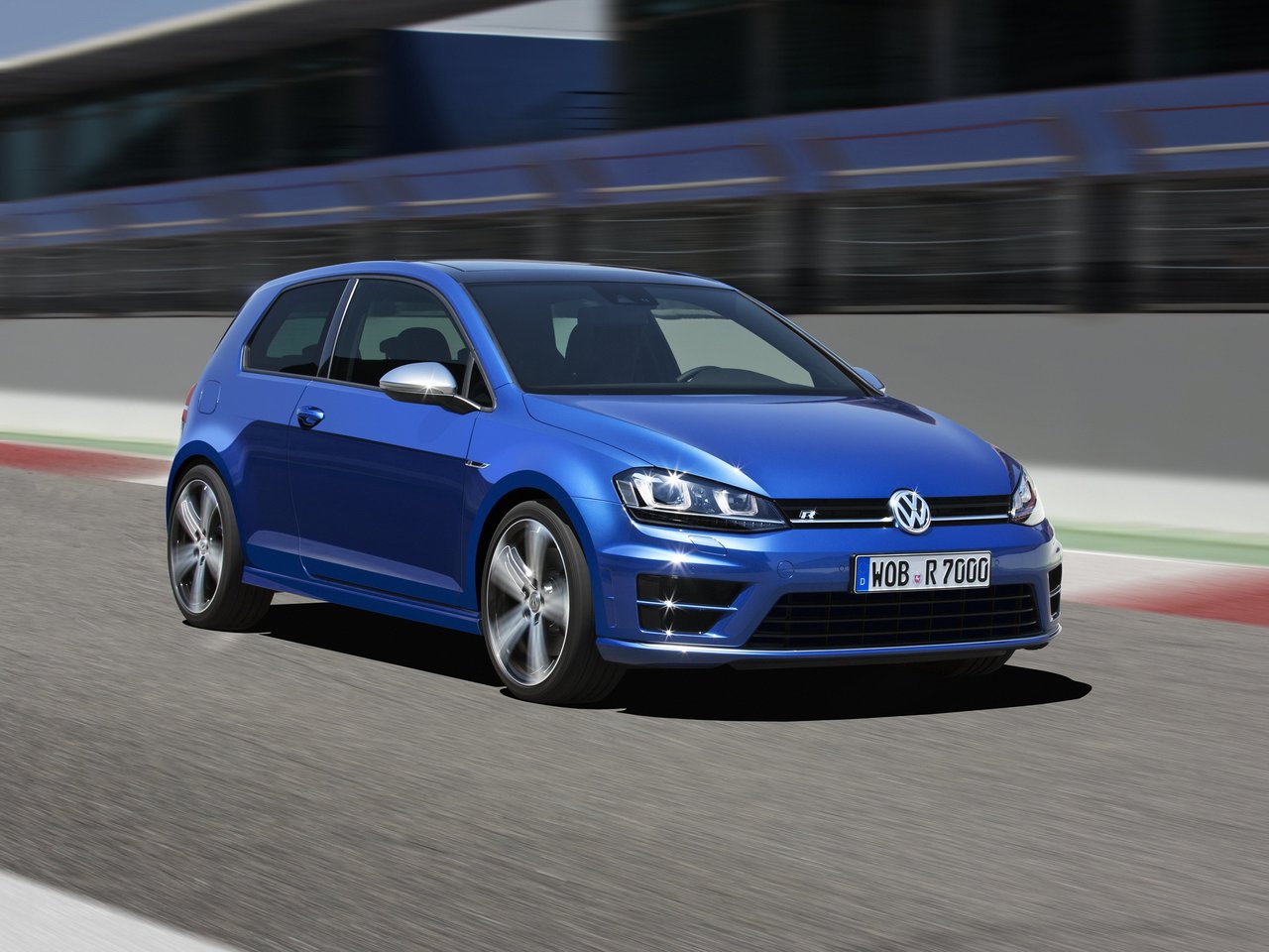 Расход газа двух комплектаций хэтчбека три двери Volkswagen Golf R. Разница стоимости заправки газом и бензином. Автономный пробег до и после установки ГБО.