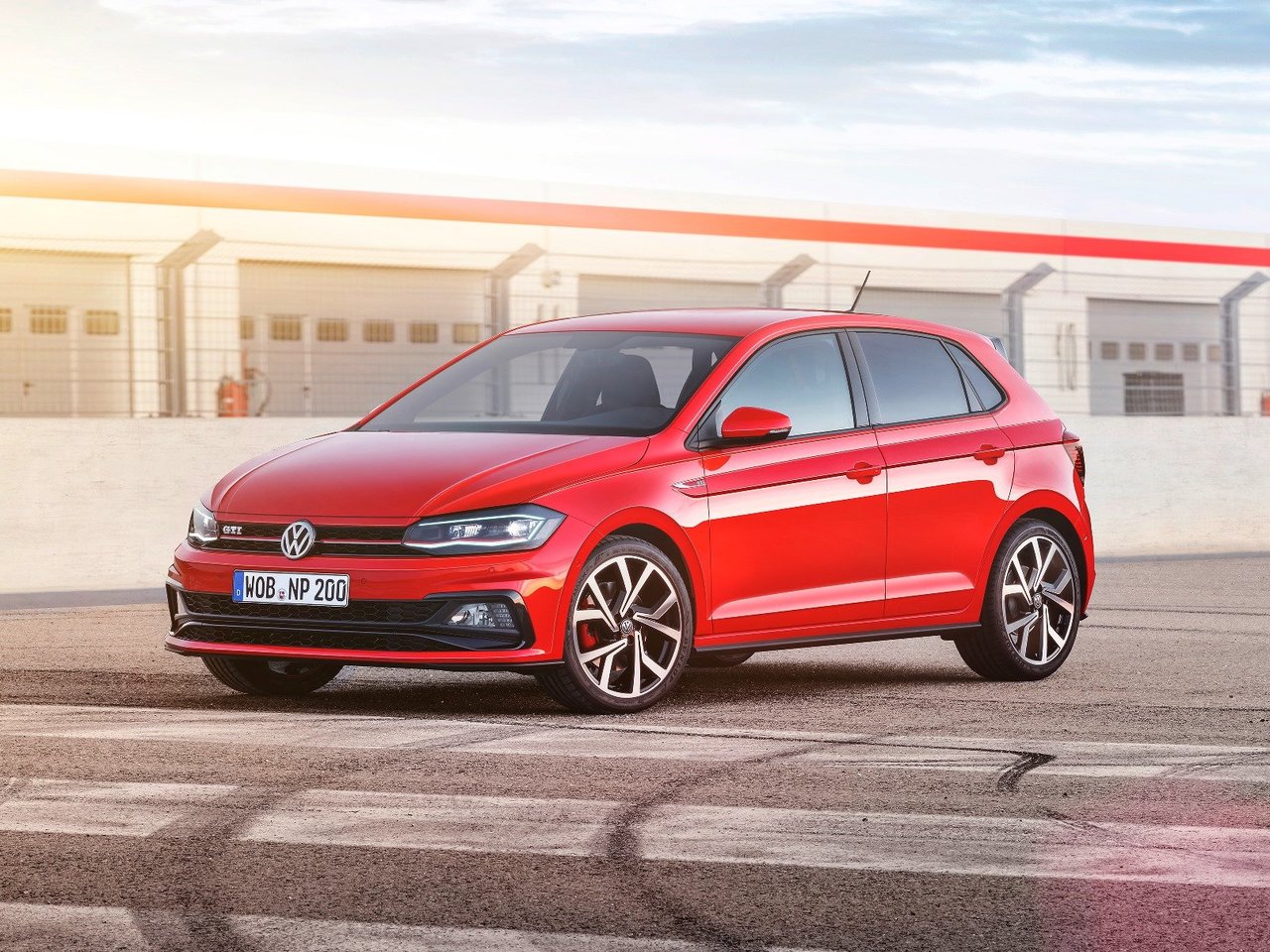 Расход газа одной комплектации хэтчбека пять дверей Volkswagen Polo GTI. Разница стоимости заправки газом и бензином. Автономный пробег до и после установки ГБО.