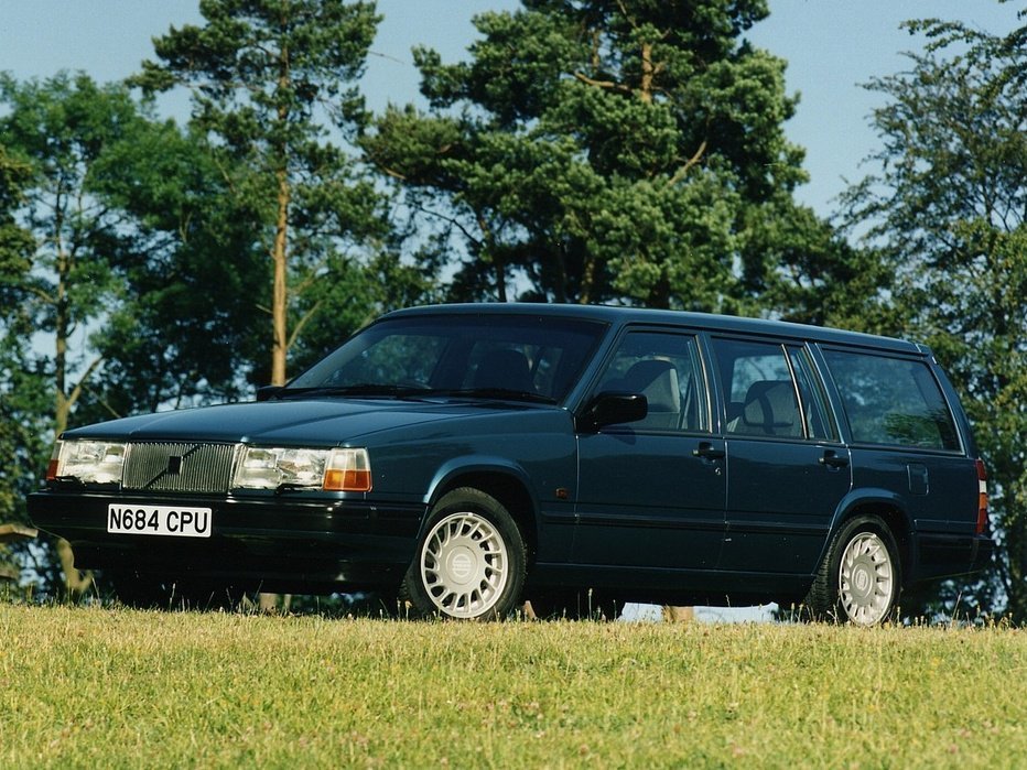 Расход газа трёх комплектаций универсала пять дверей Volvo 940. Разница стоимости заправки газом и бензином. Автономный пробег до и после установки ГБО.