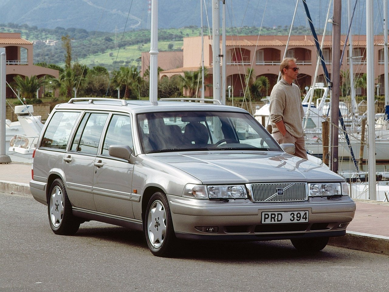 Расход газа четырёх комплектаций универсала пять дверей Volvo 960. Разница стоимости заправки газом и бензином. Автономный пробег до и после установки ГБО.