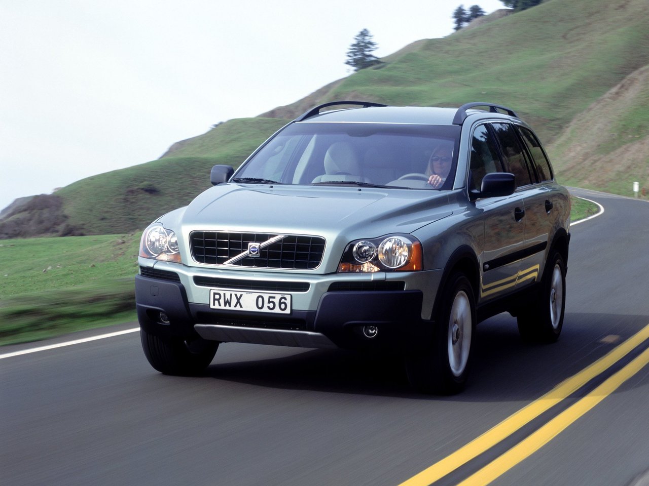 Расход газа четырёх комплектаций внедорожника пять дверей Volvo XC90. Разница стоимости заправки газом и бензином. Автономный пробег до и после установки ГБО.